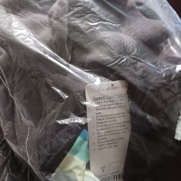 LULULEMON WOMENS SIZE 8  SPORTSWEA4 - Picture 1 of 6